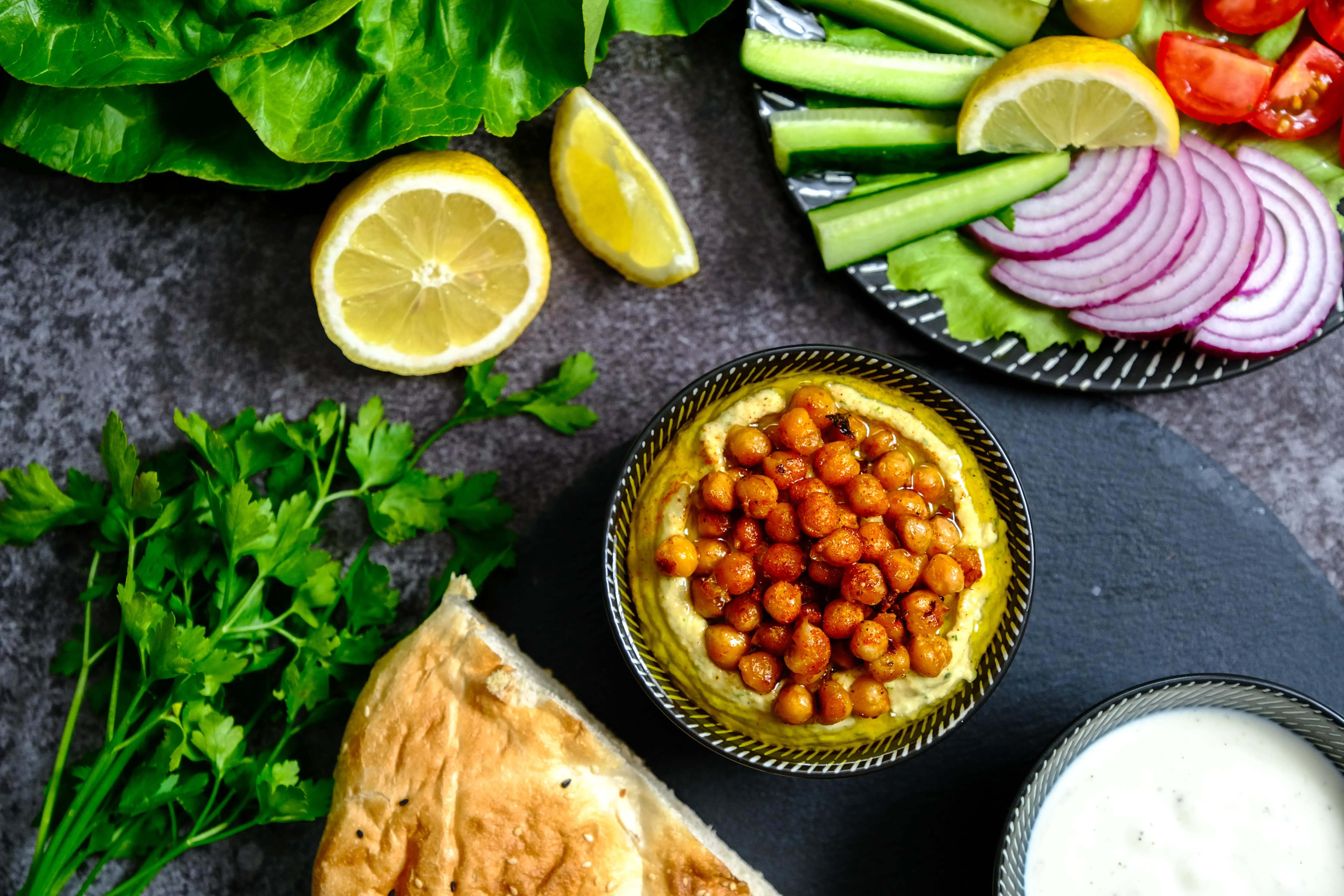Lebanese Musabaha - Hummus with Chickpeas