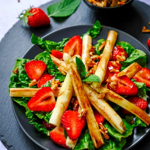 Asparagus-Strawberry Salad with Caramelized Almonds